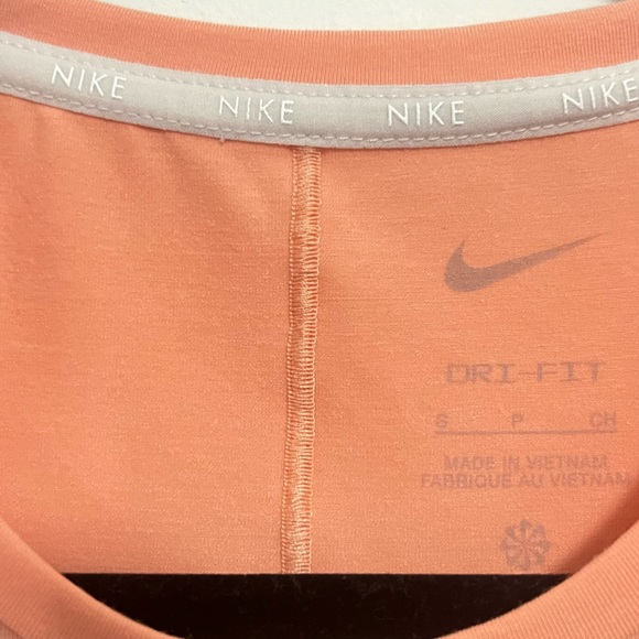 Nike Dri-Fit One Luxe Women’s Standard Fit Tank Top. - Picture 6 of 10